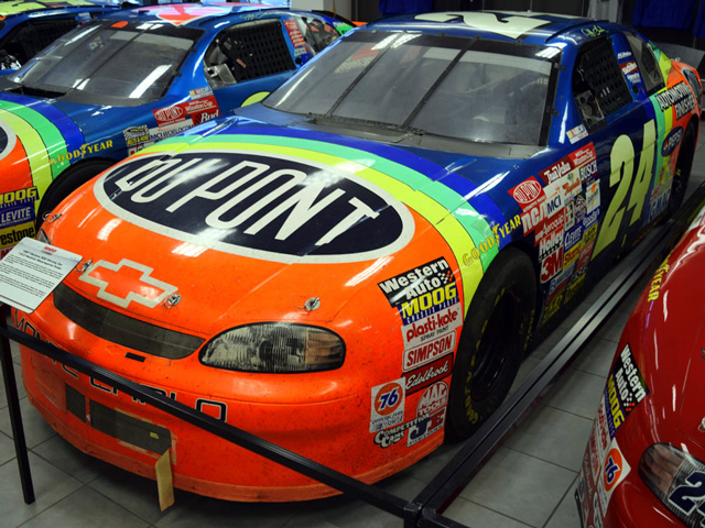 JEFF GORDON  DAYTONA 500 WIN 1997 DUPONT RACED VERISON 1/24 ACTION  DIECAST 