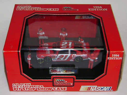 New 1994 Revell 1:24 Diecast NASCAR Morgan Shepherd Cheerwine Ford Thunderbird 
