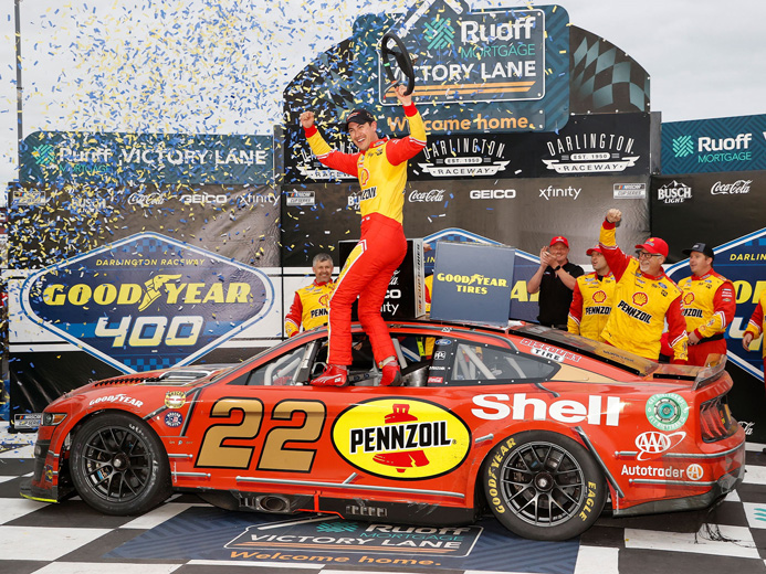 22-logano-darlington-win_20250604175108