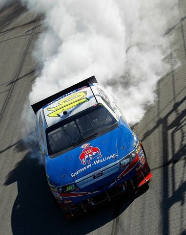 2010 Greg Biffle #16 Sherwin-Williams - Kansas Win / Raced Diecast