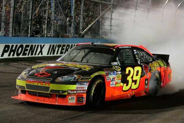 2010 Ryan Newman #39 Tornados - Phoenix Win / Raced Diecast