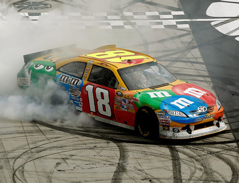 2011 Kyle Busch #18 M&M's - Bristol Win / Raced Diecast