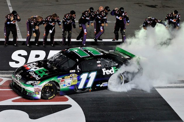 2012 Denny Hamlin #11 FedEx Ground - Bristol Win / Raced Diecast