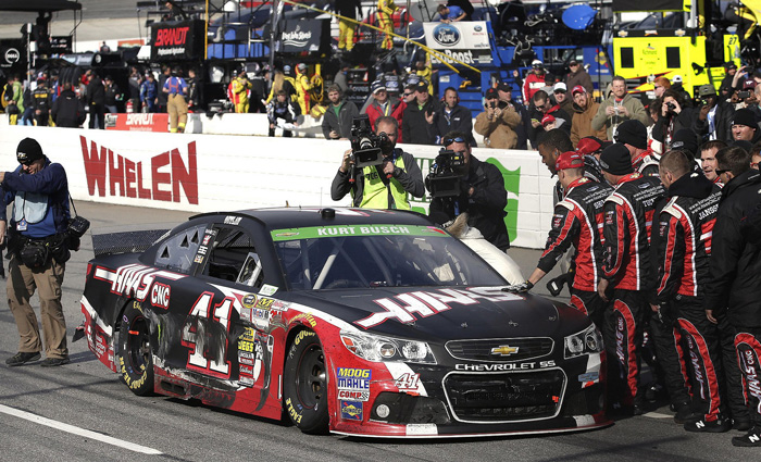 2014 Kurt Busch #41 HAAS - Martinsville Win / Raced Diecast