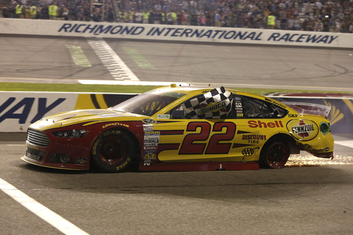 2014 Joey Logano #22 Shell - Richmond Win / Raced Diecast