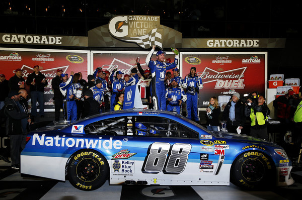 2015 Dale Earnhardt Jr #88 Nationwide - Daytona Duel Win / Raced Diecast