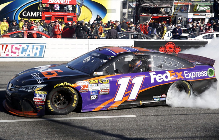 2015 Denny Hamlin #11 FedEx Express - Martinsville Win / Raced Diecast
