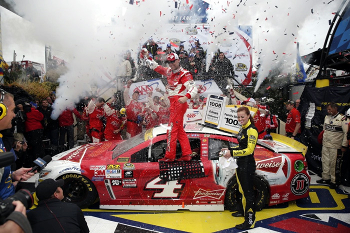 2015 Kevin Harvick #4 Budweiser - Dover Win / Raced Diecas