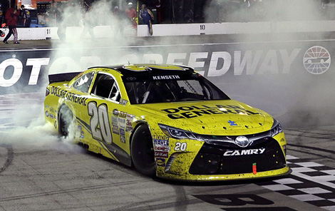 2015 Matt Kenseth #20 Dollar General - Bristol Win / Raced Diecast