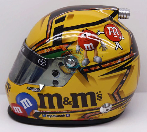 #18 Kyle Busch - NASCAR Mini Helmet