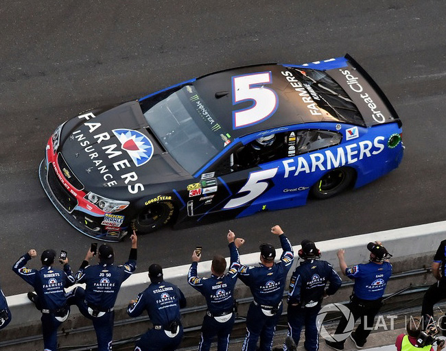 2017 Kasey Kahne #5 Farmers - Brickyard 400 Indy Win / Raced Diecast