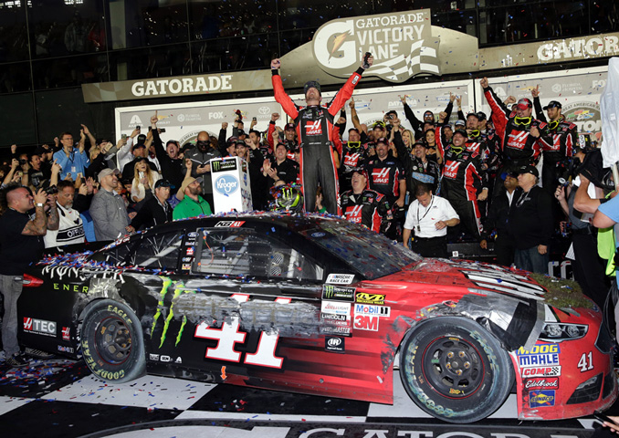 2017 Kurt Busch #41 HAAS / Monster - Daytona 500 Win / Raced Diecast