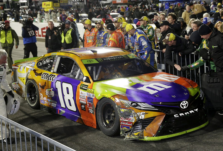 2017 Kyle Busch #18 M&M's Halloweenl - Martinsville Win / Raced Diecast