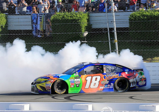2017 Kyle Busch #18 M&M's Caramel - Pocono Win / Raced 1/64 Diecast