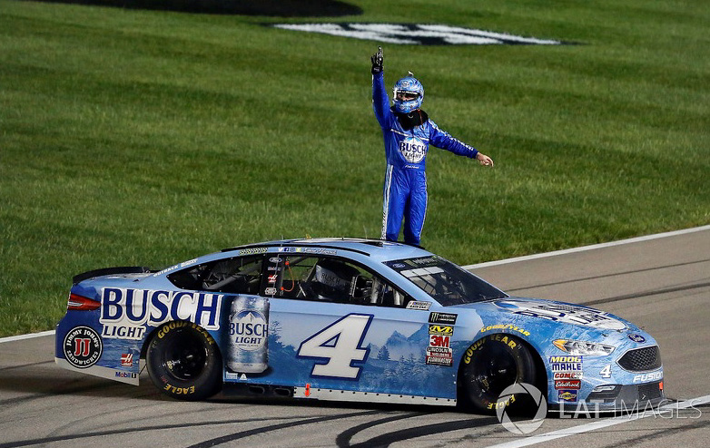 2018 Kevin Harvick #4 Busch Light - Kansas Win / Raced 1/24 Diecast