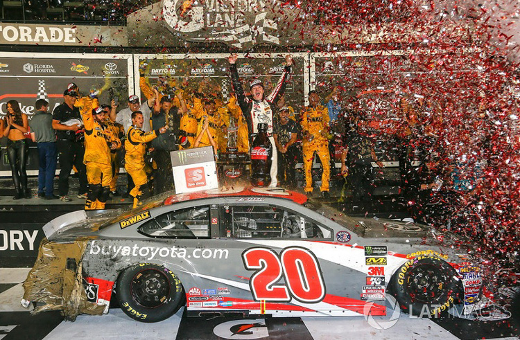 2018 Erik Jones #20 buyatoyota.com - Daytona Win / Raced 1/24 Diecast