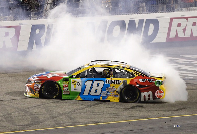 2018 Kyle Busch #18 M&M's - Richmond Win Sweep / Raced ELITE 1/24 Diecast