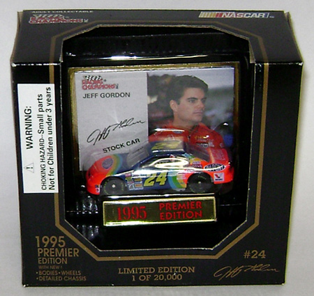 1995 Jeff Gordon #24 Dupont 1/64 Diecast
