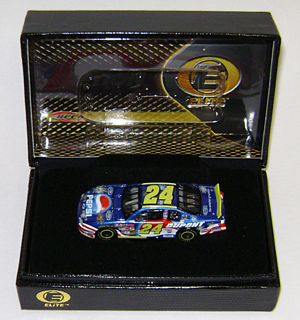 2002 Jeff Gordon #24 Dupont / Pepsi 400 1/64 Elite Diecast