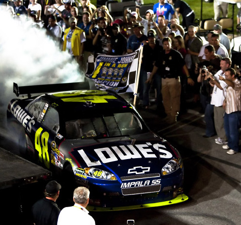 2009 Jimmie Johnson #48 Lowe's - 4x NASCAR Champion / Raced 1/64 Diecast