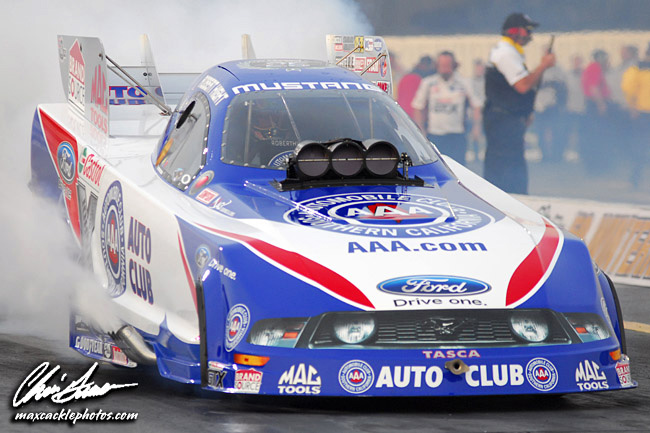 2010 Robert Hight - AAA of Southern California NHRA 1/64 Diecast