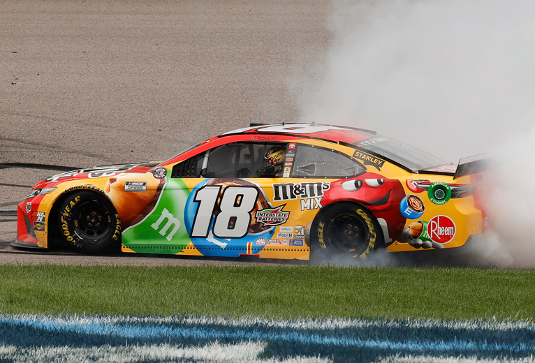 2021 Kyle Busch #18 M&M's Mix - Kansas Win / Raced 1/24 Diecast