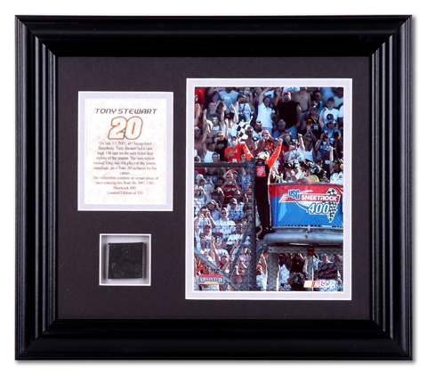 Tony Stewart '07 Chicagoland Win w/Tire