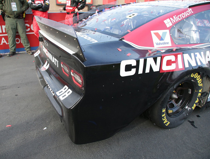 Lionel Racing Alex Bowman 2020 Cincinnati Diecast Car 1:64 Scale 