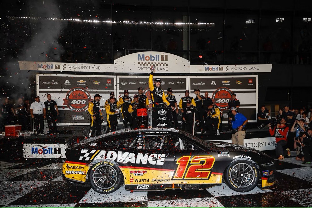 2025 Ryan Blaney #12 Advance Auto Parts - Daytona Win / Raced 1/24 Diecast