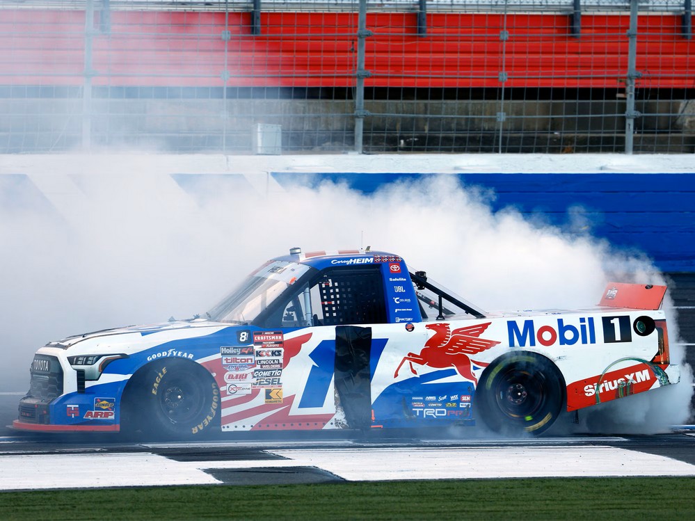 2025 Corey Heim #11 Mobil 1 - ROVAL Win / Raced Truck 1/24 Diecast