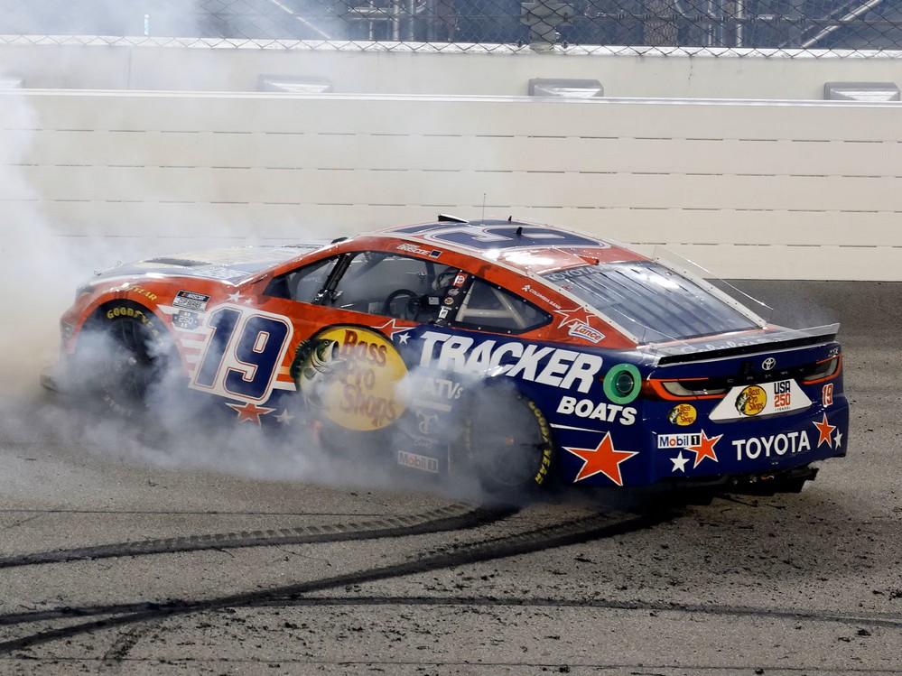 2026 Chase Briscoe #19 Bass Pro Shops Salutes - Chicagoland Win / Raced 1/64 Diecast