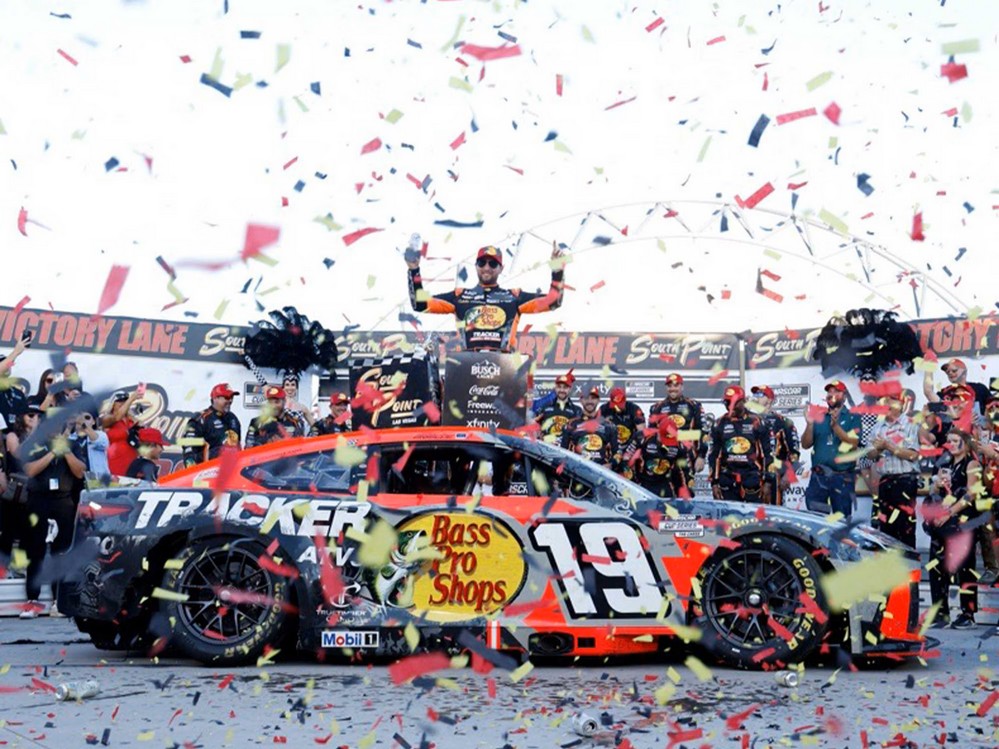 2026 Chase Briscoe #19 Bass Pro Shops - Las Vegas Win / Raced 1/24 Diecast
