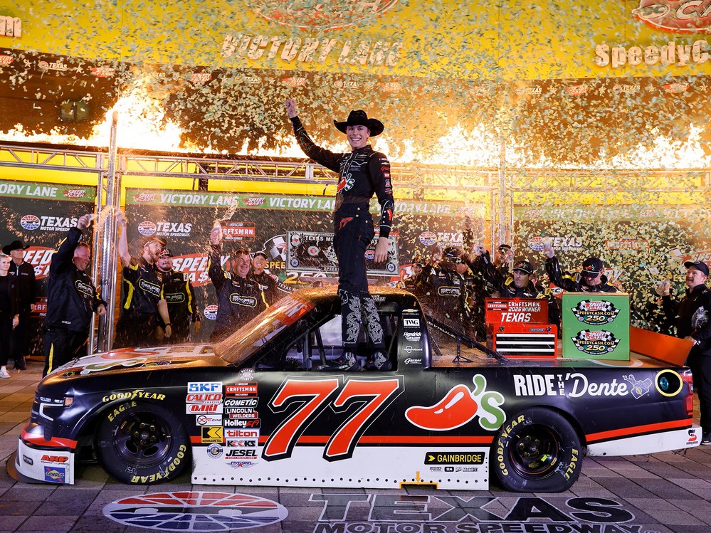 2026 Carson Hocevar #77 Chili's Ride the 'Dente - Texas Win / Raced Truck 1/24 Diecast