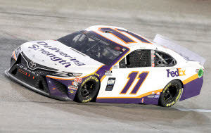 2020 Denny Hamlin #11 FedEx Delivering Strength - Darlington Win / Raced 1/24 Diecast