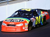 2000 Jeff Gordon #24 Dupont - Richmond Win / Raced 1/24 Diecast
