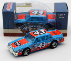 1984 Richard Petty #43 STP - Daytona 200th Win / Raced 1/64 Diecast