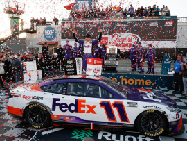 2022 Denny Hamlin #11 FedEx Express - Richmond Win / Raced 1/64 Diecast