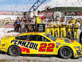 2022 Joey Logano #22 Pennzoil - Las Vegas Win / Raced 1/24 Diecast