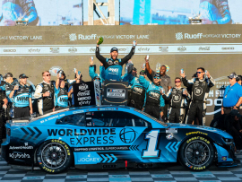 2023 Ross Chastain #1 Worldwide Express - Phoenix Win / Raced 1/64 Diecast