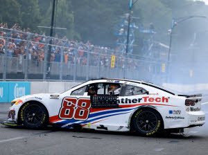 2025 Shane Van Gisbergen #88 WeatherTech - Chicago Win / Raced 1/24 Diecast
