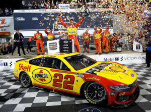2026 Joey Logano #22 Shell-Pennzoil - Richmond Win / Raced 1/24 Diecast